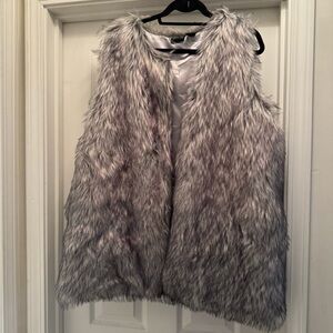 Rachel Zoe Faux Fur Vest Size 2X